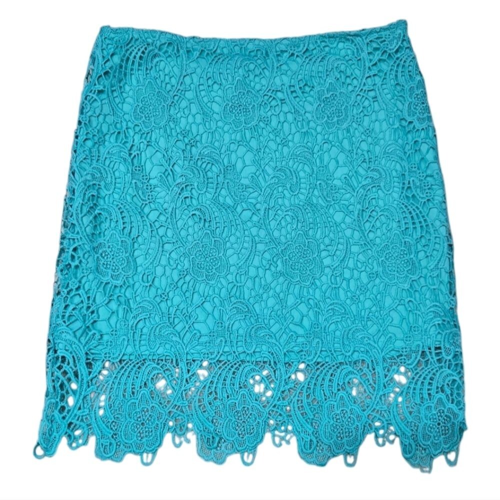 ❤️2/$18 Ambiance Apparel Teal Lace Crochet Skirt Size L